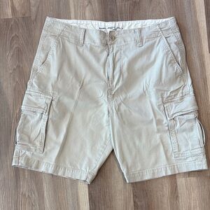 Old Navy Men's Beige Cargo Shorts